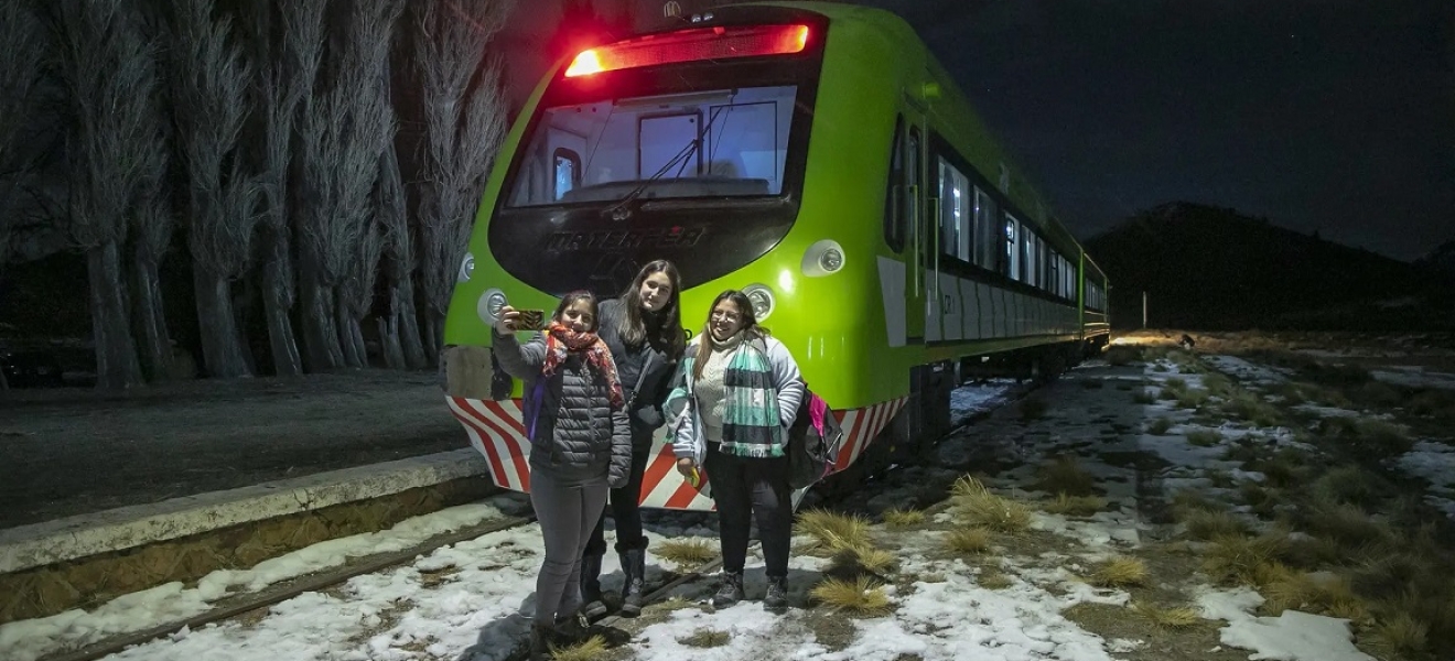 Finde XXL: Aventurarse en un viaje en tren por Río Negro ¡Tiene Sentido!