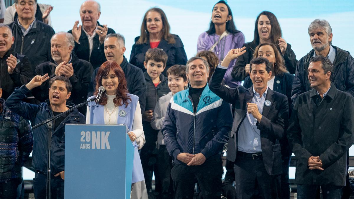 (((video))) Los tres ejes del discurso de Cristina en Plaza de Mayo