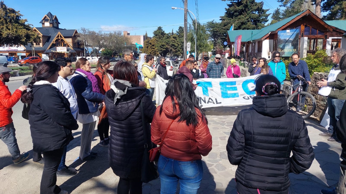 El principal sindicato docente de Chubut inició un paro por 72 horas