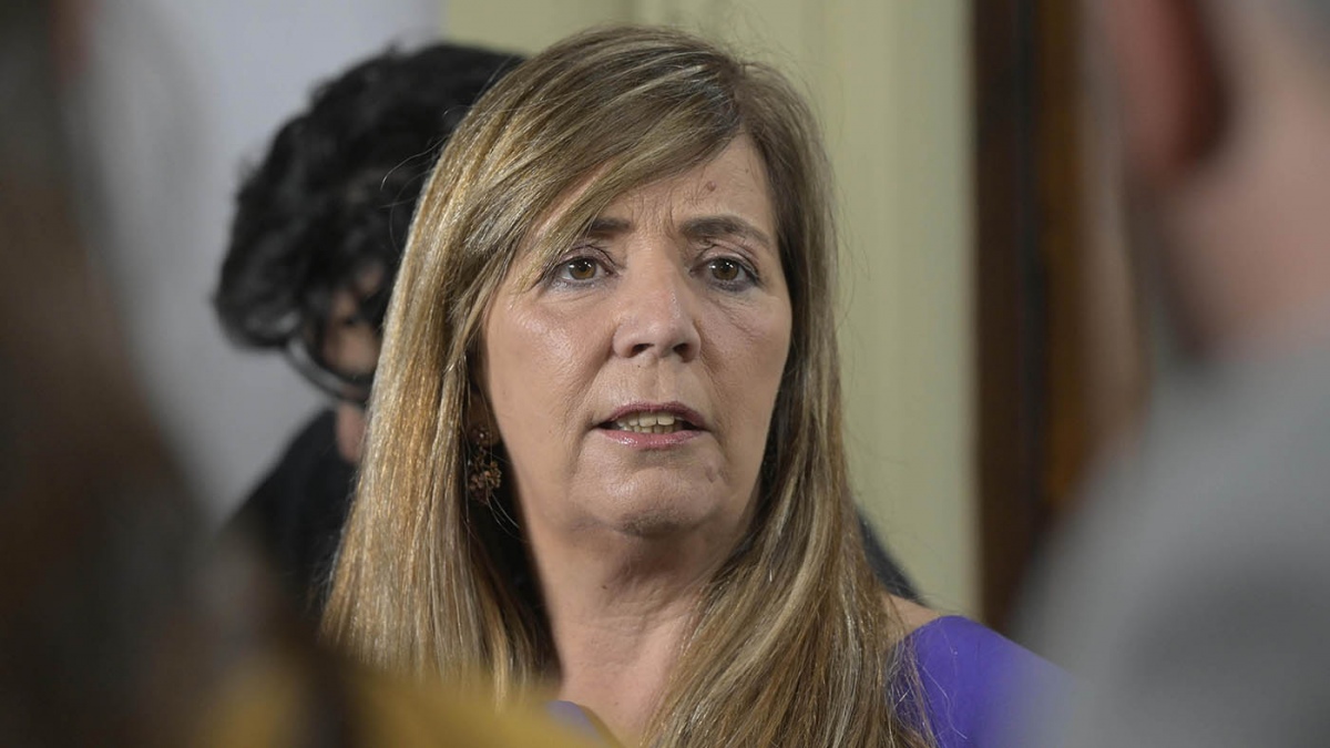 Cerruti dijo que Milei está rodeado por la misma gente que apoyó a gobiernos de derecha