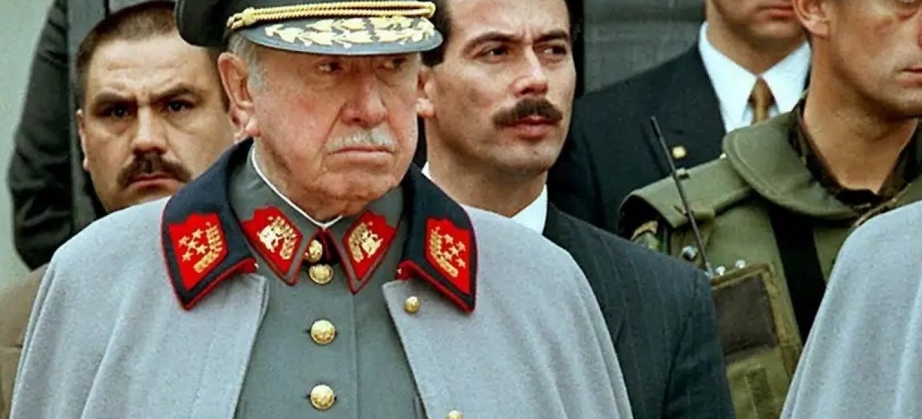 (((video))) El Gobierno nacional canceló las condecoraciones al dictador Pinochet