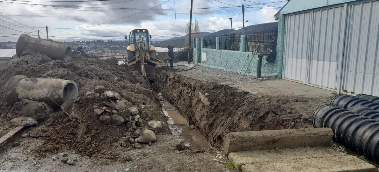 El Municipio de Bariloche reemplazó un pluvial colapsado en bario Perito Moreno