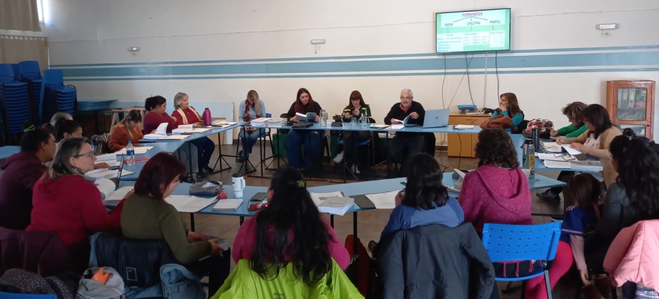 Encuentro de delegadxs en la seccional Bariloche del sindicato docente