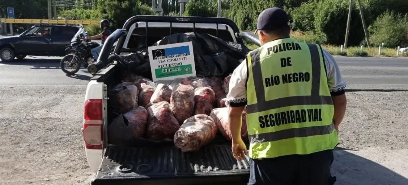 Policía rionegrina fortalece operativos de decomiso de carne para resguardar la salud