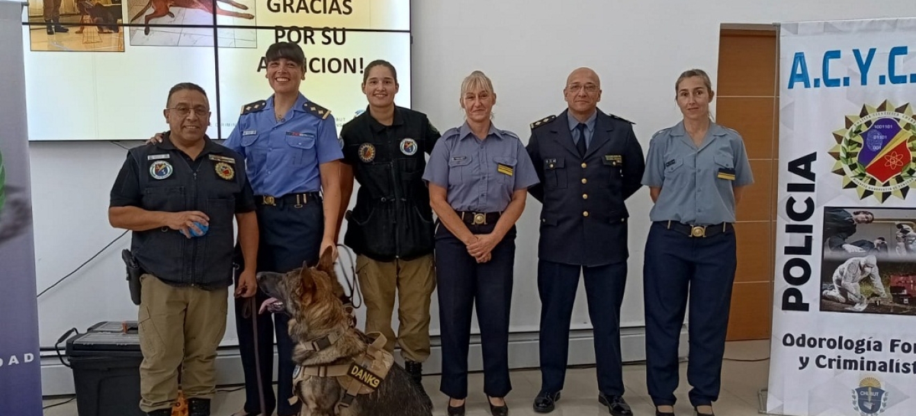 La Policía de Río Negro fue invitada de lujo en la presentación de Odorología en Chubut
