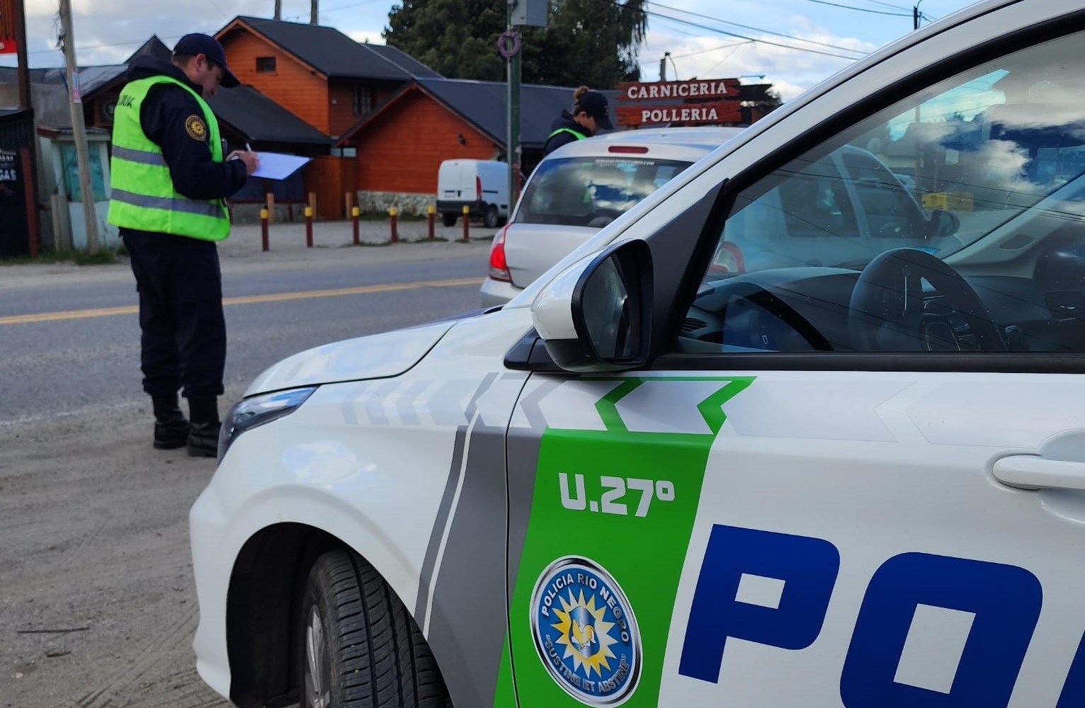 La Policía realizó intensos operativos de prevención y fiscalización en la Zona Andina