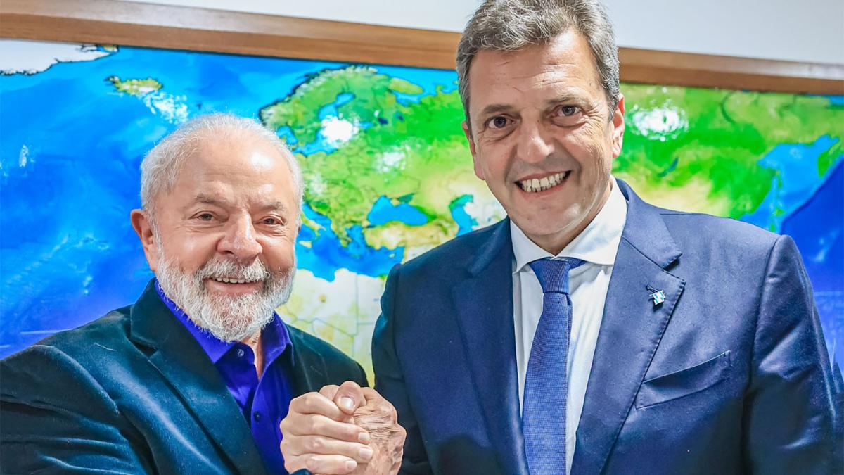 (((video))) En su visita a Brasil, Massa se reunió con Lula con una agenda abultada