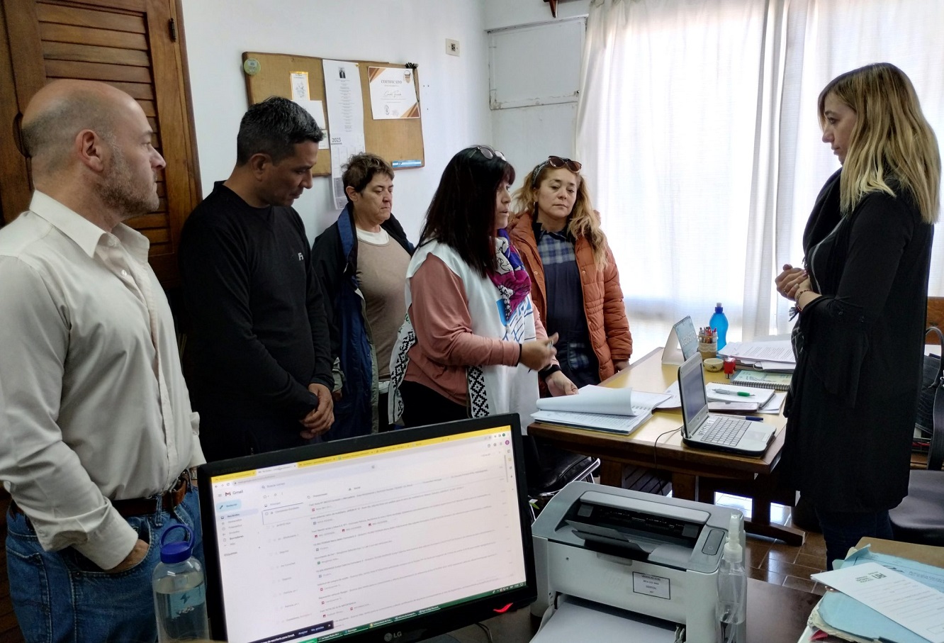 (((video))) Once Escuelas de Gral. Roca sin comedor por falta de alimentos e insumos