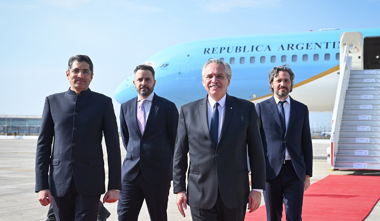 (((video))) El presidente arribó a la India para participar de la Cumbre del G20