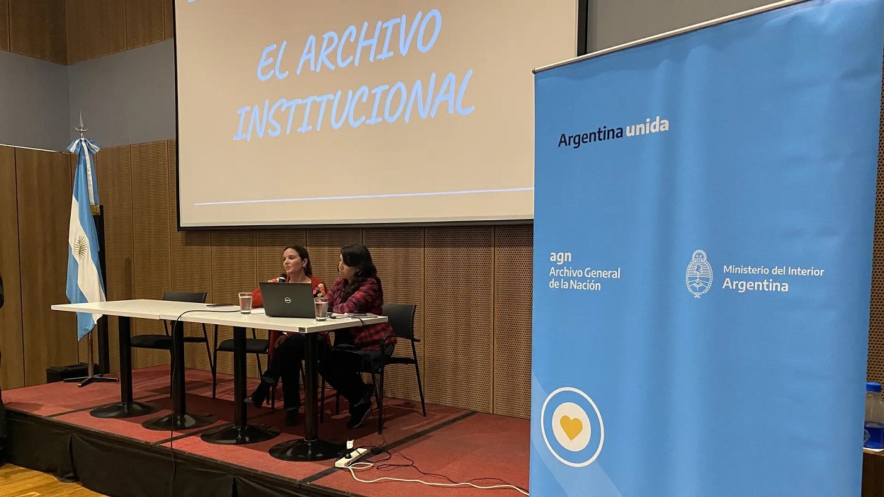 Río Negro expuso sobre conservación documental al país