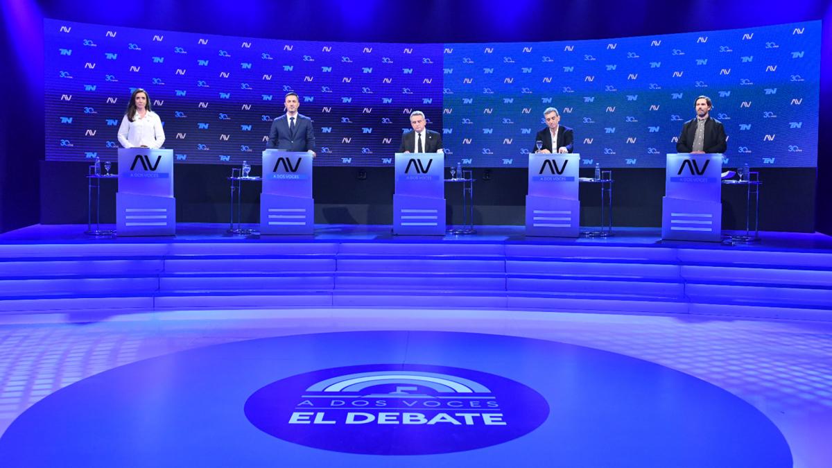 Los candidatos a vicepresidente estuvieron frente a frente en un debate caliente