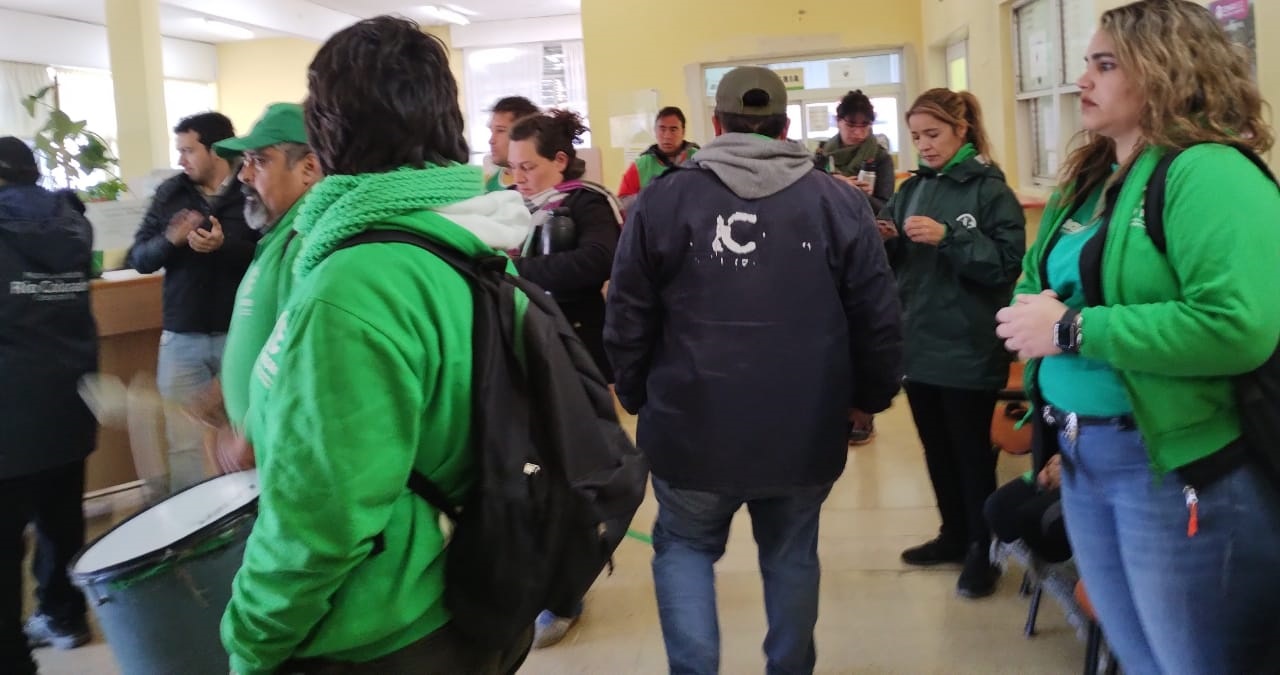 Rio Colorado: reclamo de municipales por cláusula gatillo y bono anti-inflación