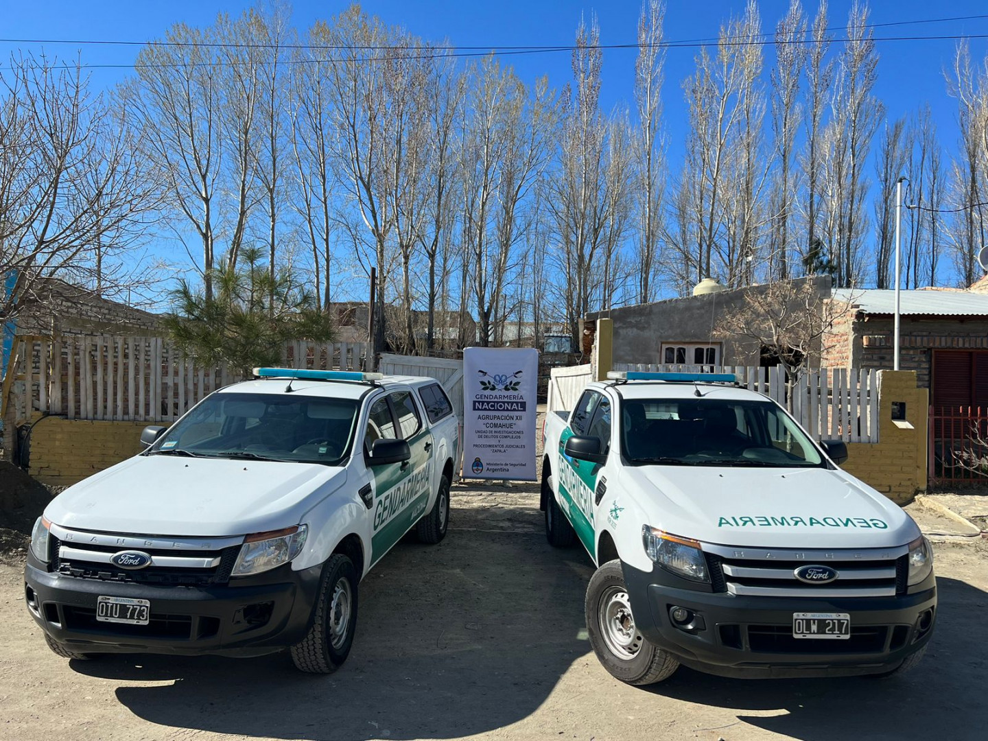 Allanan un lavadero de autos en Neuquén y decomisan estupefacientes