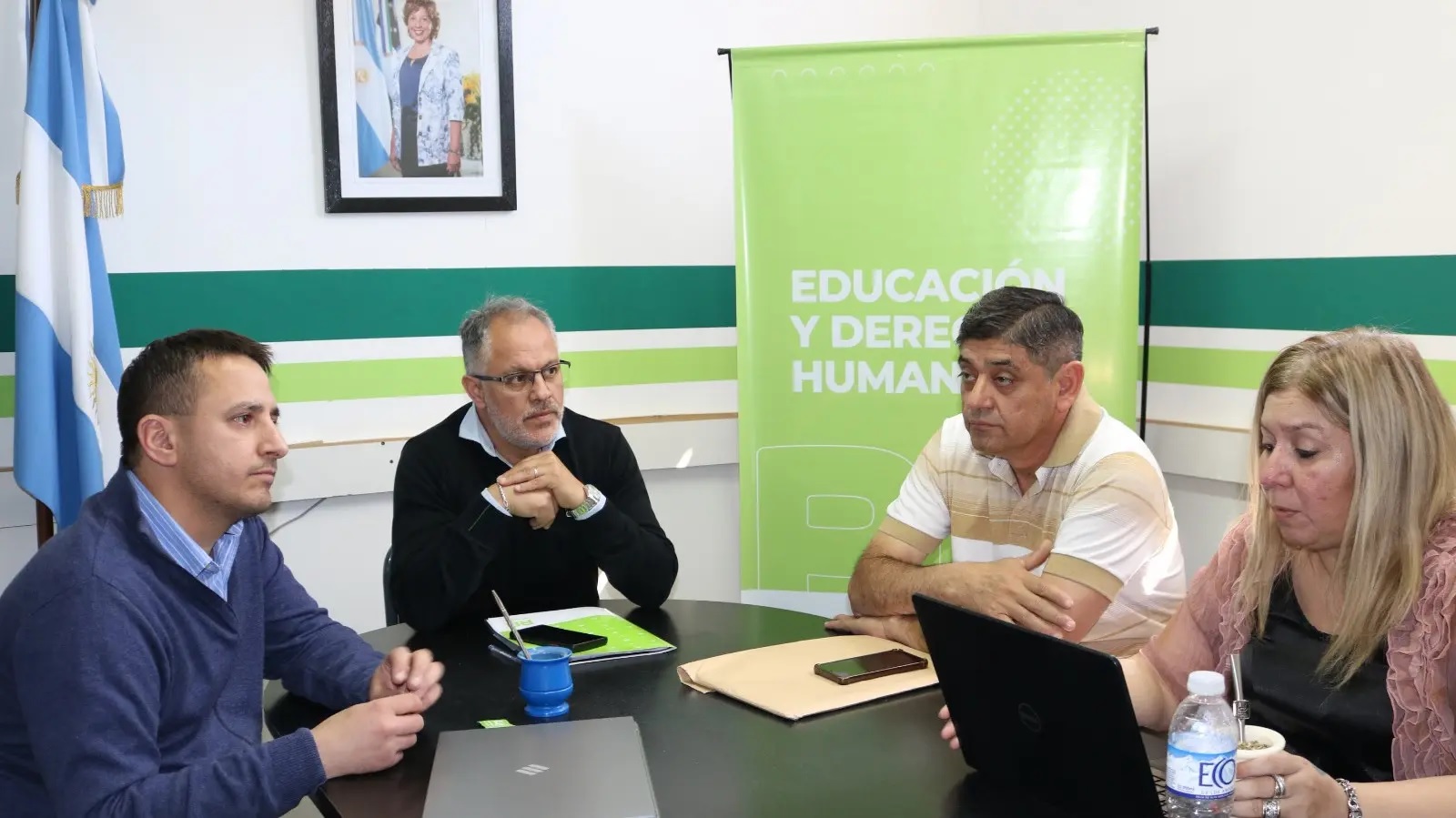 Educación presentó a UnTER informe con 570 obras escolares en Río Negro