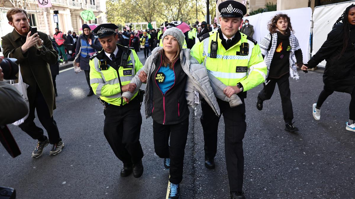 Arrestaron a Greta Thunberg durante una protesta contra la industria petrolera