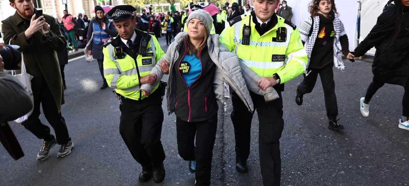 Arrestaron a Greta Thunberg durante una protesta contra la industria petrolera