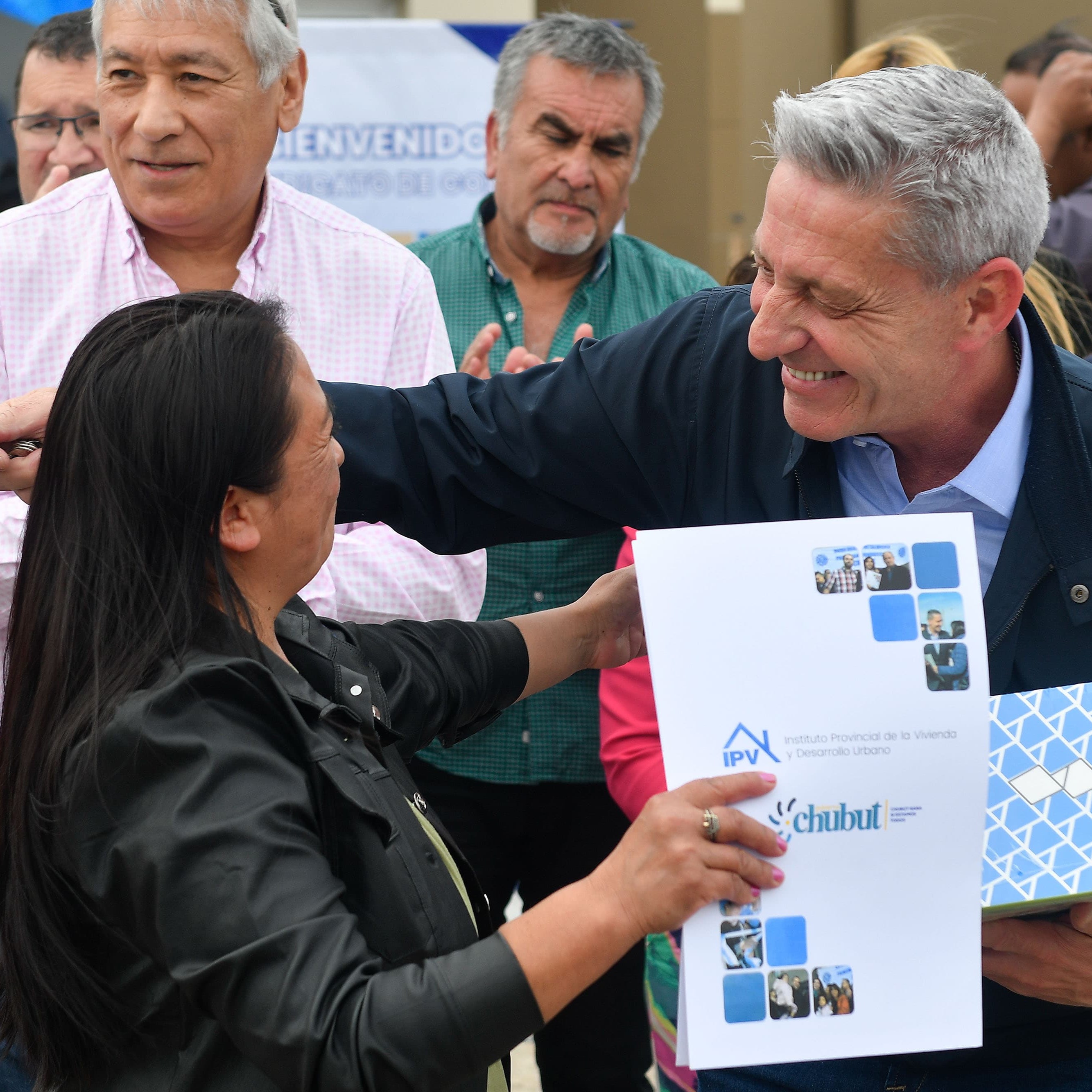 Chubut: Arcioni entregó 33 nuevas viviendas a familias de Trelew