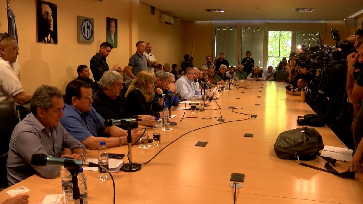 La CGT presentó un documento con 15 puntos centrales dirigido a Massa y Milei