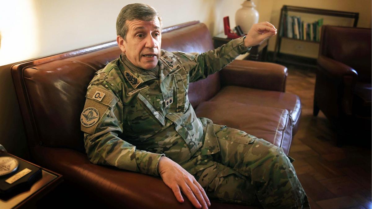 Rechazo absoluto del Jefe del Ejército a exmilitares que revindicaron el uso de los Falcon verde