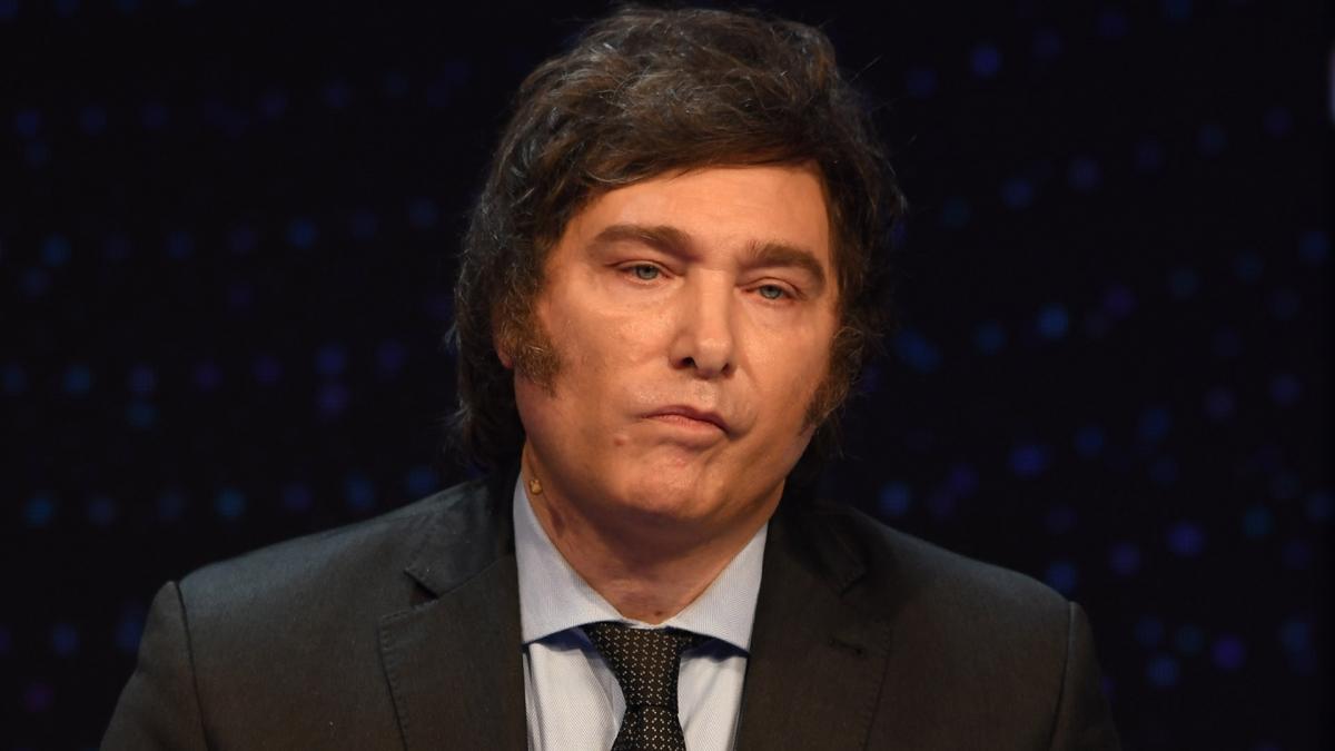 Milei denunció que un coro de tosedores operó en el debate para provocar su desborde