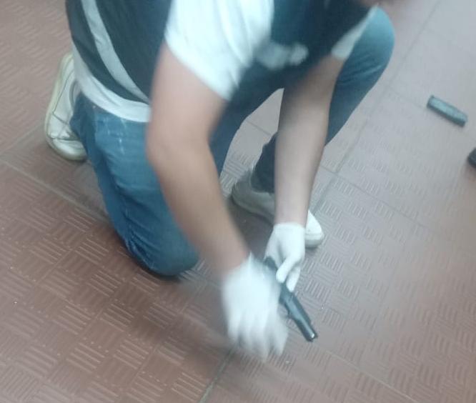 Bariloche: Policía detuvo a un hombre que amenazó a una pareja con un arma de fuego