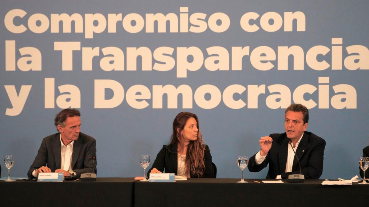 (((video))) Massa quiere que la oposición maneje la Oficina Anticorrupción