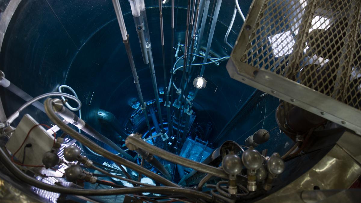 Bariloche: El RA-6, el reactor en el que entrenan los especialistas nucleares hace más de 40 años