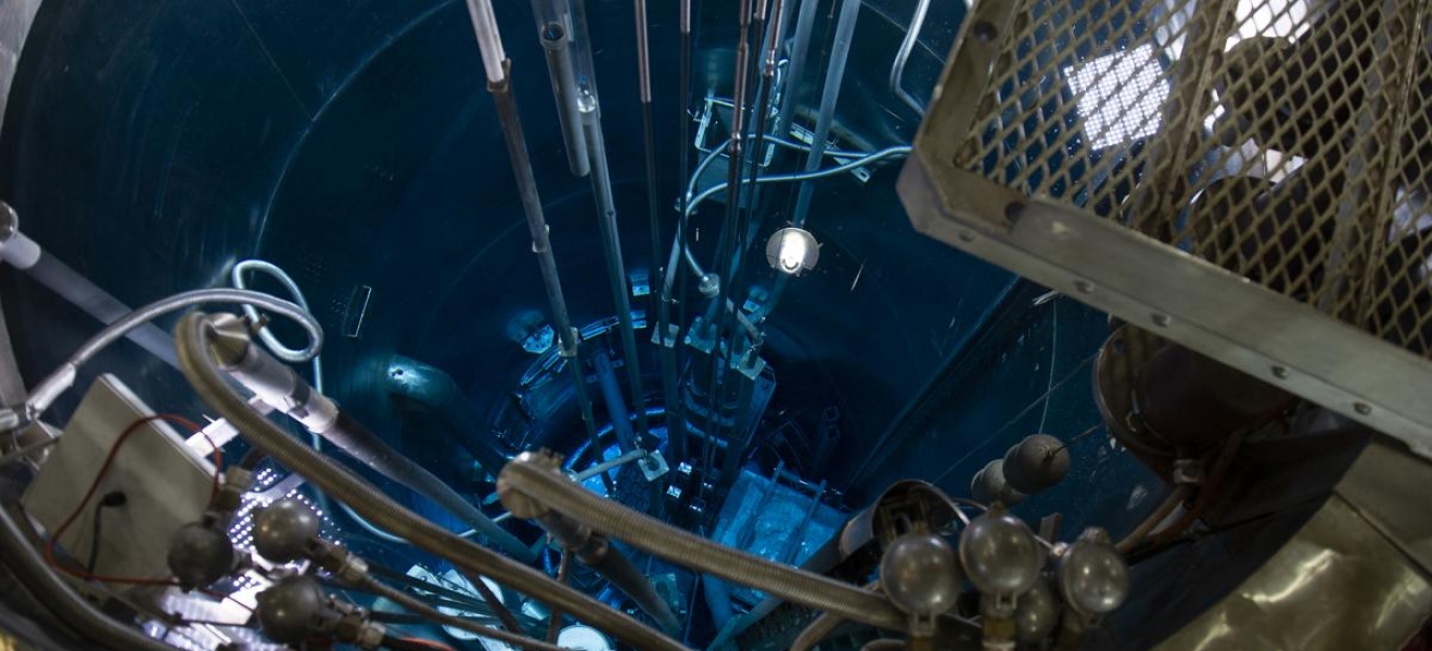 Bariloche: El RA-6, el reactor en el que entrenan los especialistas nucleares hace más de 40 años