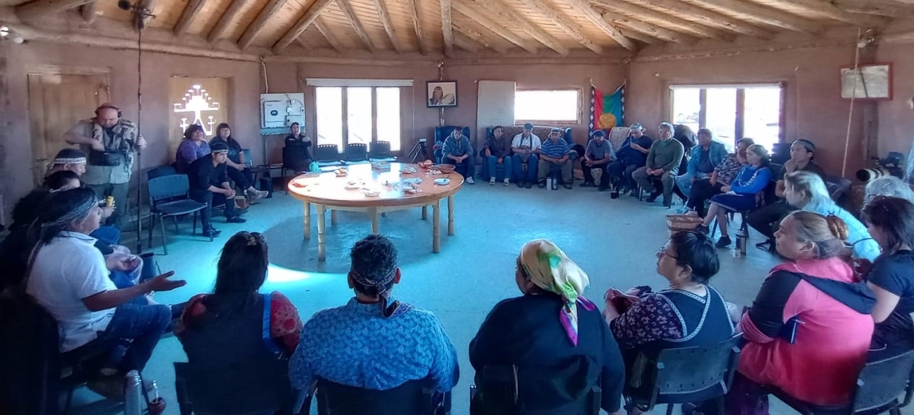 Mapuche de Neuquén rechazaron una posible privatización de los medios públicos