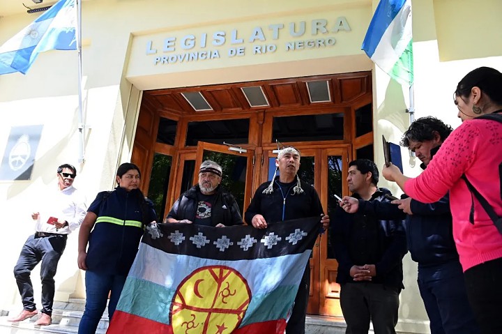 Rechazo a las reformas en la Ley de Tierras y de Minería aprobadas en la legislatura de Río Negro
