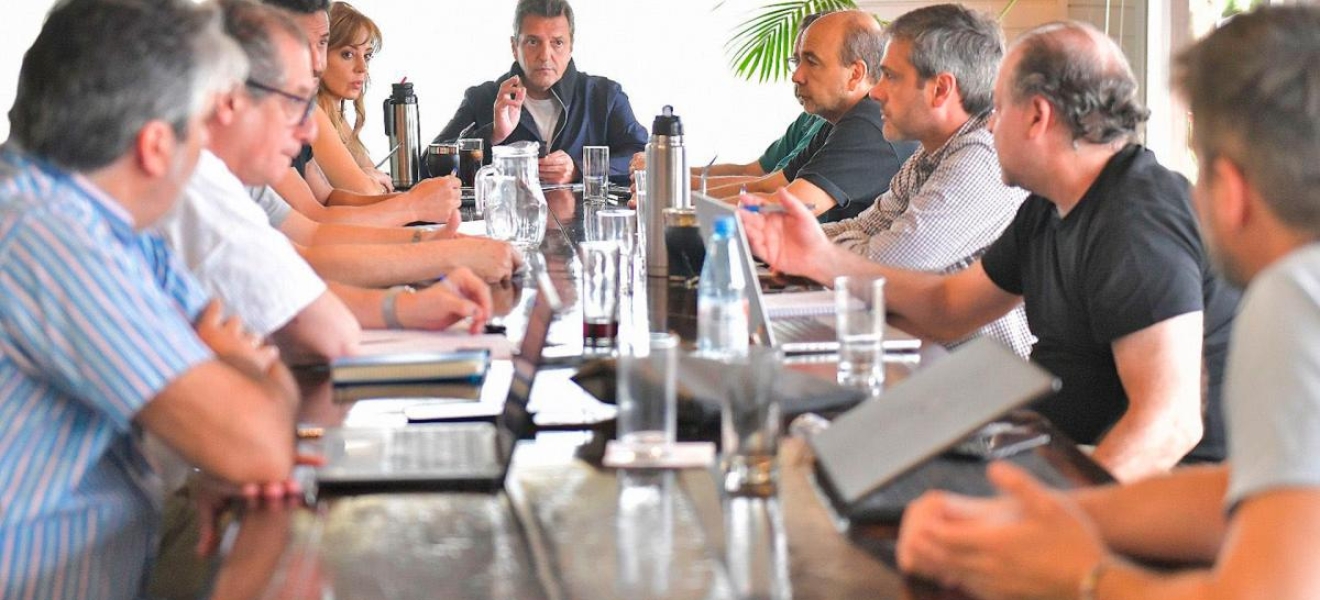Massa avanzó con reuniones de trabajo para la agenda de transición