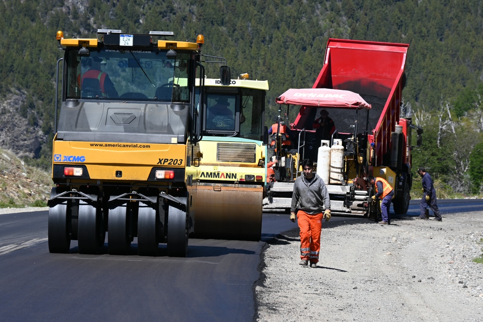 Rio Negro: bacheo, mantenimiento de alcantarillas y desmalezamiento en la Ruta 40
