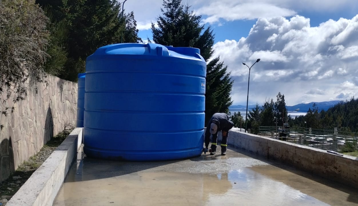 Aguas Rionegrinas refuerza las tareas en Bariloche para la próxima temporada