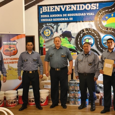Entregaron en Bariloche equipamiento e insumos a Dependencias de Seguridad Vial de la Zona Andina