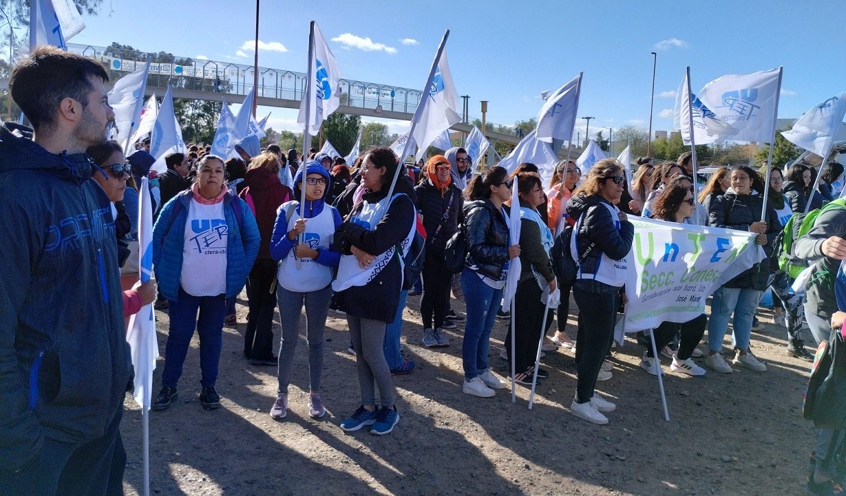 Río Negro: Listados provisorios de interinatos y suplencias docentes 2024