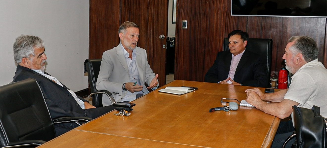 Neuquén: Ministro de Infraestructura se reunió con los presidentes de Aguas e Hidrocarburos