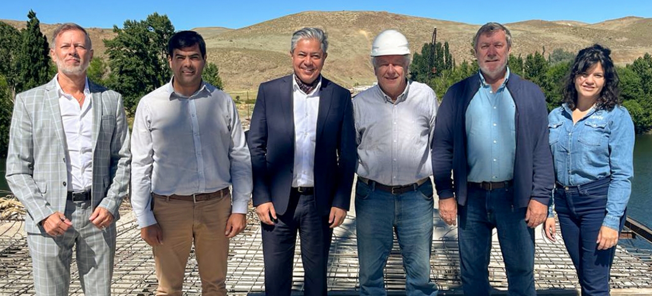 Puente La Rinconada: Gobernador de Neuquén destacó el reinicio de la obra
