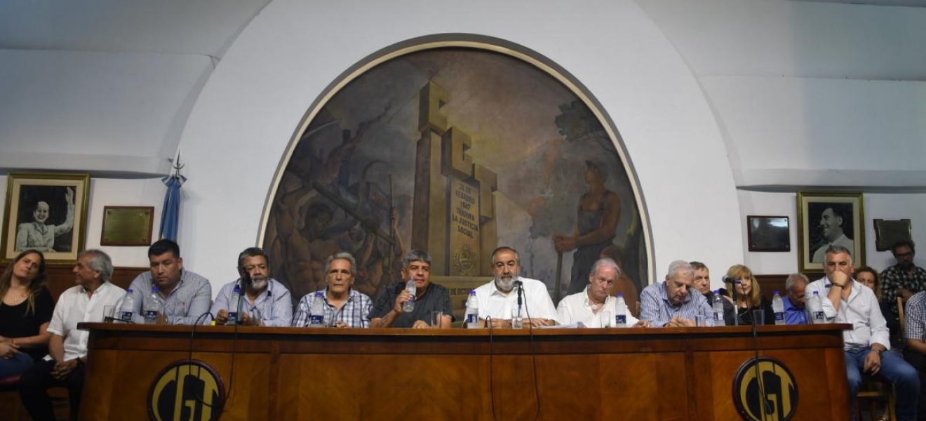 La CGT denunció oscurantismo y reuniones afuera del Congreso por el proyecto de Milei