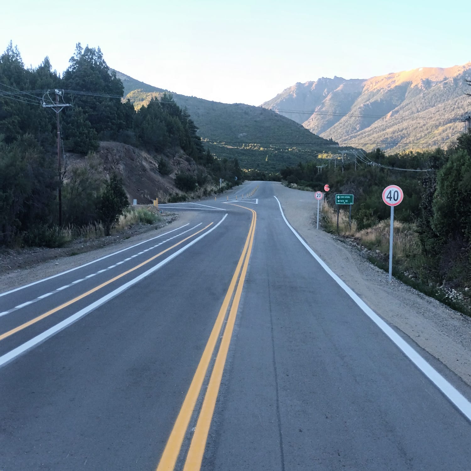 Bariloche: avanza la demarcación de sendas peatonales y líneas de carril