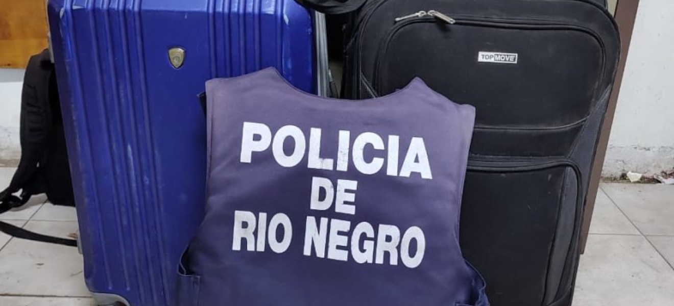 Policía de El Bolsón detuvo a cuatro sospechosos, evitó hechos delictivos y recuperó elementos sustraídos