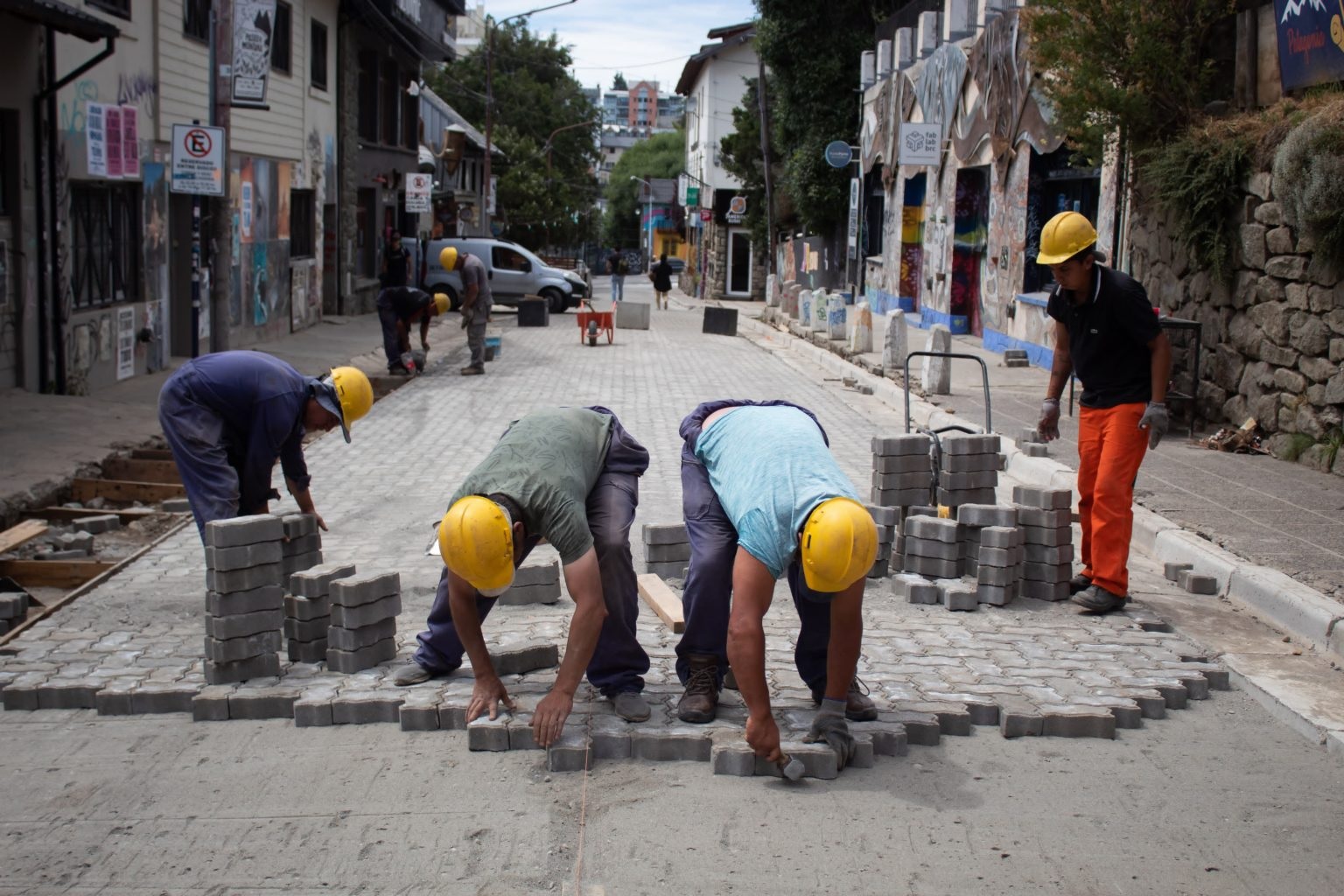 Bariloche: Avanza a buen ritmo la repavimentación de calle Juramento