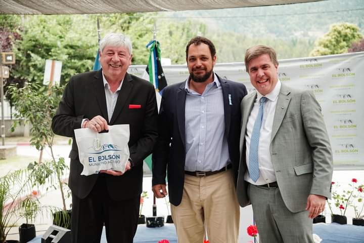 El Intendente de Bariloche participó del 98°aniversario de El Bolsón