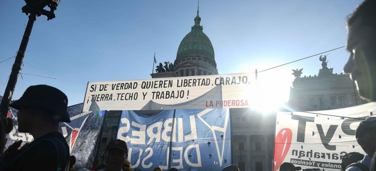 (((video))) Rechazaron una moción para pasar a cuarto intermedio por los incidentes en el Congreso