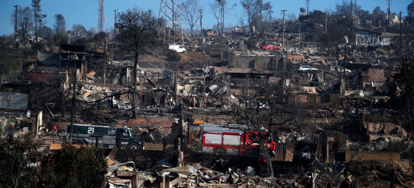 (((video))) Hay al menos 19 muertos por los incendios en Chile: Boric declaró el estado de excepción