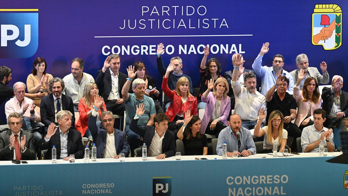 El peronismo avanza hacia nueva plataforma para canalizar rechazo a las medidas de Milei