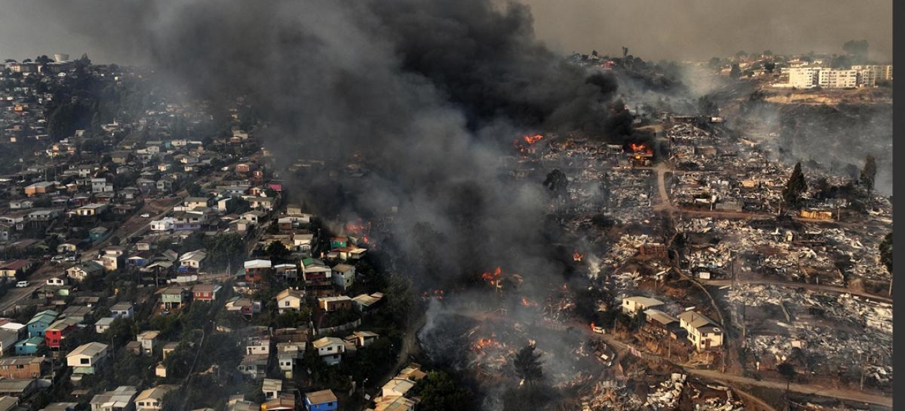 Boric anunció medidas para socorrer a los afectados por los incendios en Chile