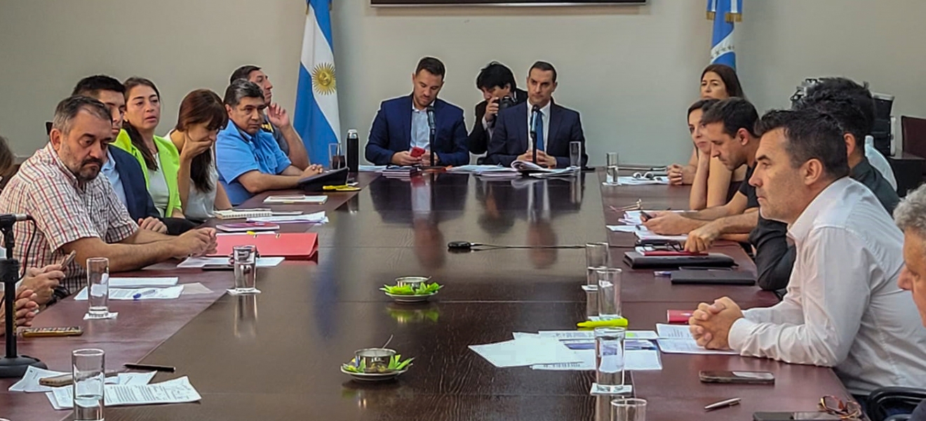 Neuquén: Ministro de Seguridad explicó el plan de emergencia carcelaria