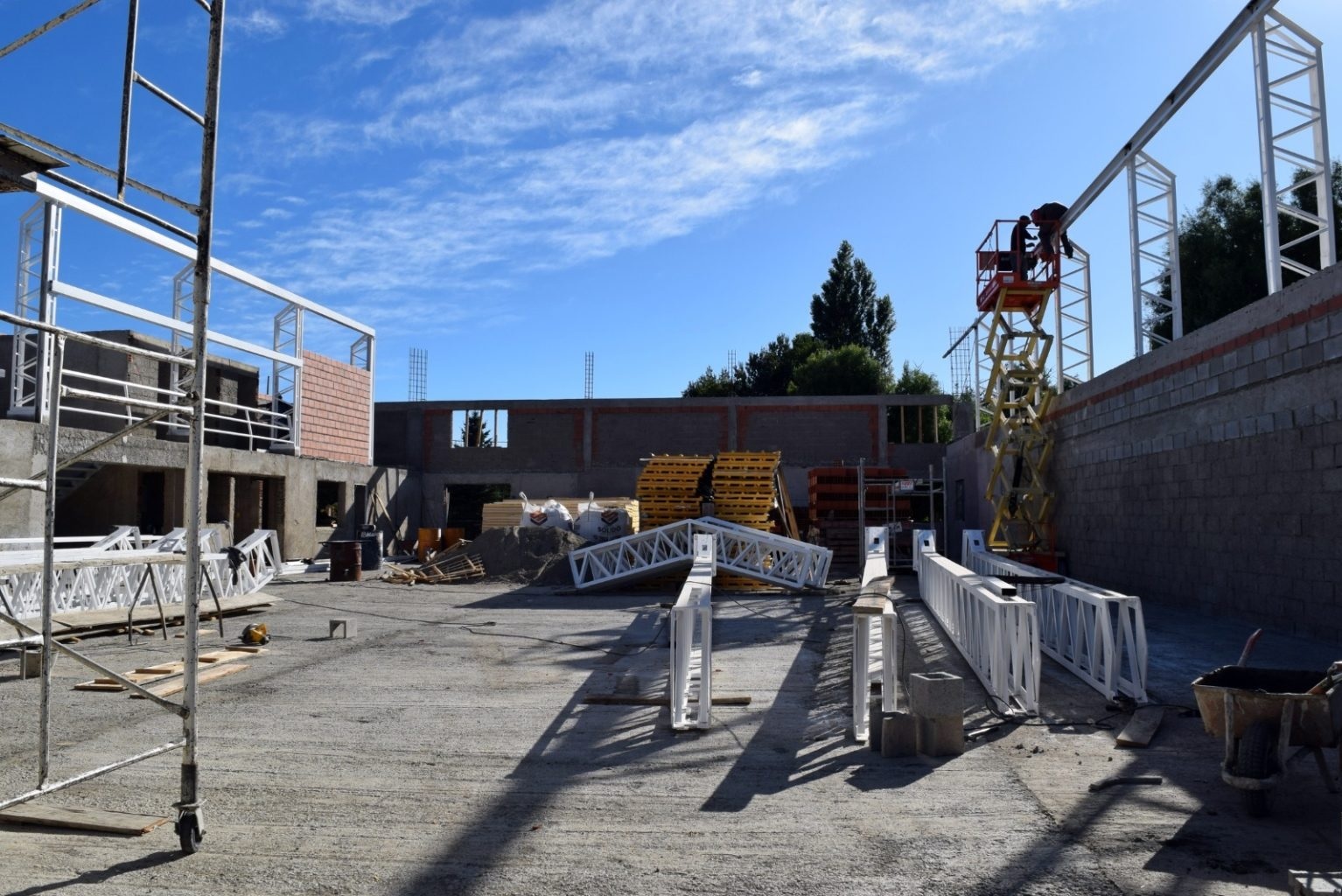 Avanza en Bariloche la obra del Centro Cultural Social y Deportivo 5