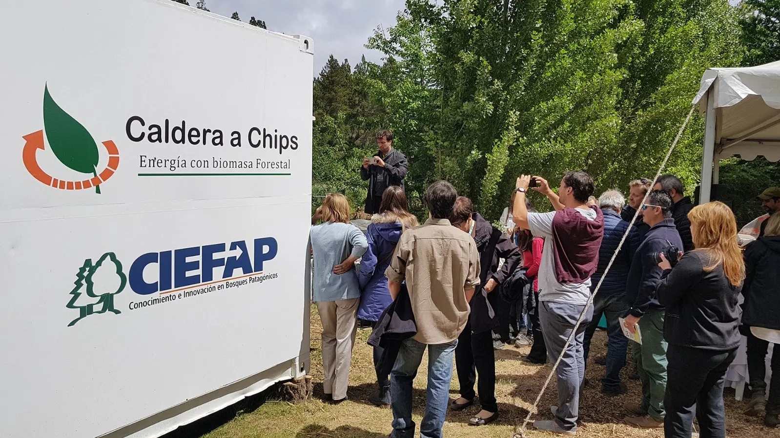 CIEFAP presente en la Expo Rural de Bariloche con la caldera de Biomasa