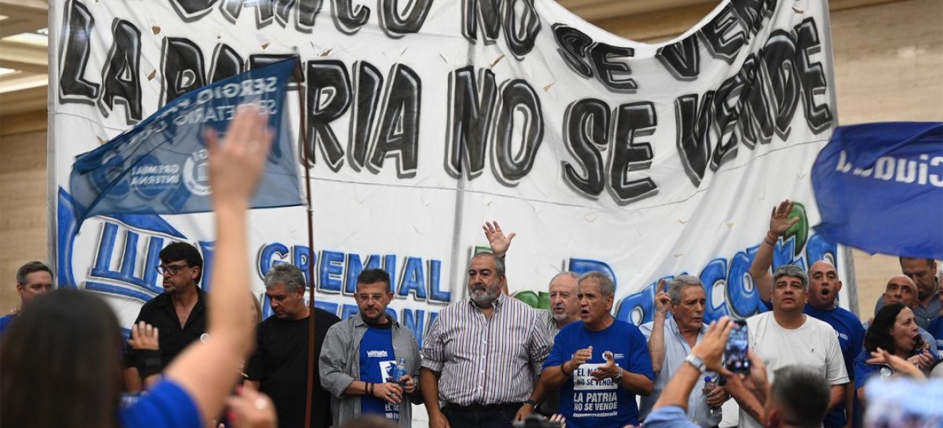 (((video))) Realizaron una marcha en defensa irrestricta del Banco Nación